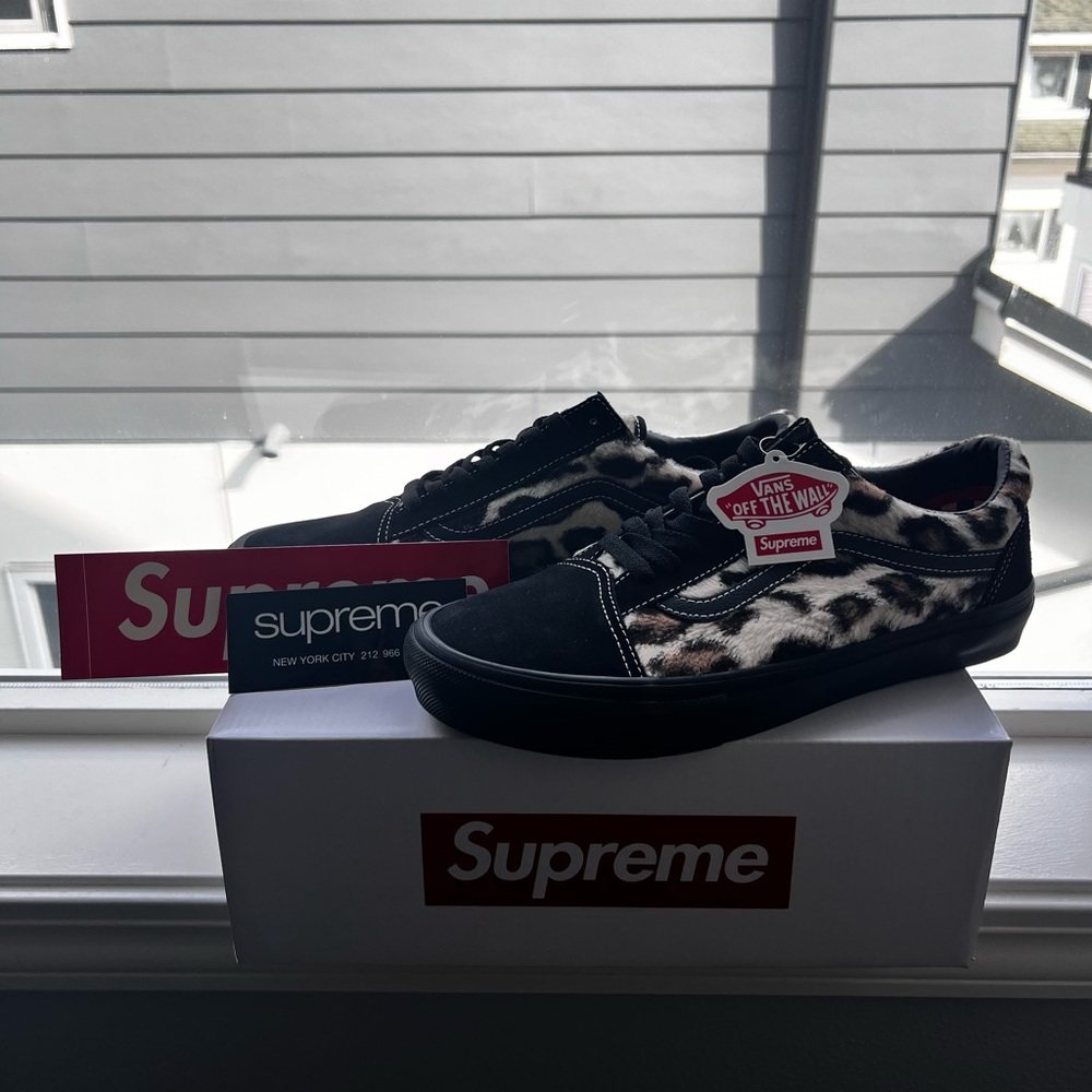 Supreme vans leopard black size 10.5